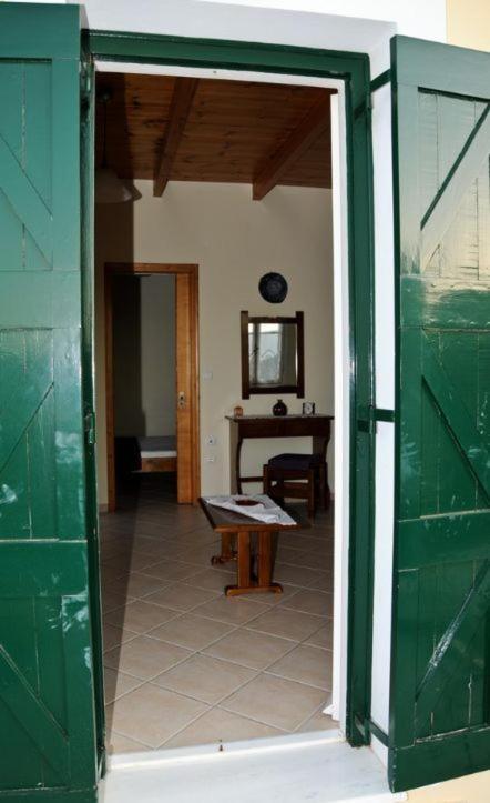 Euktimeno Apartment Вати Екстериор снимка