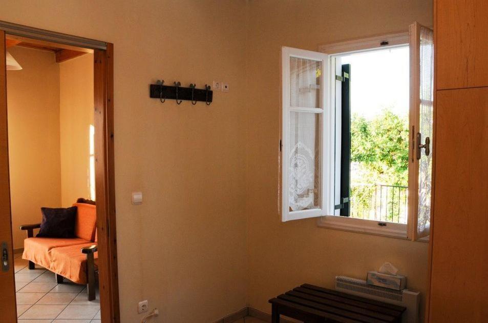 Euktimeno Apartment Вати Стая снимка